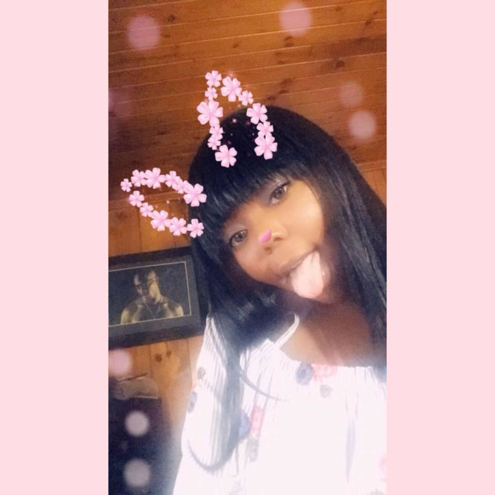 Meet your Posher, Quana